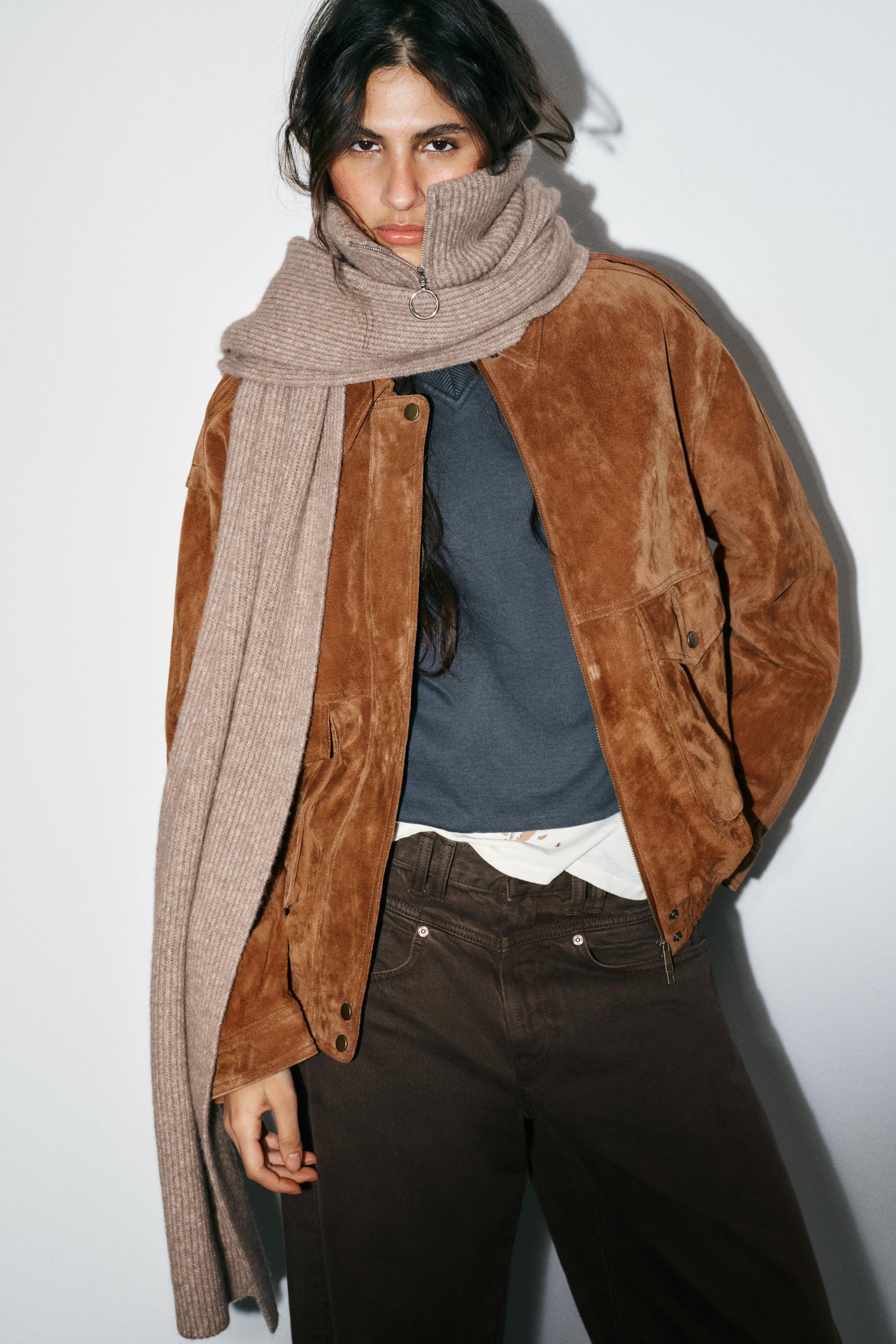 ÉCHARPE EN MAILLE À COL MONTANT